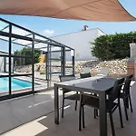 Flor Rosa Piscina E Jacuzzi Villa