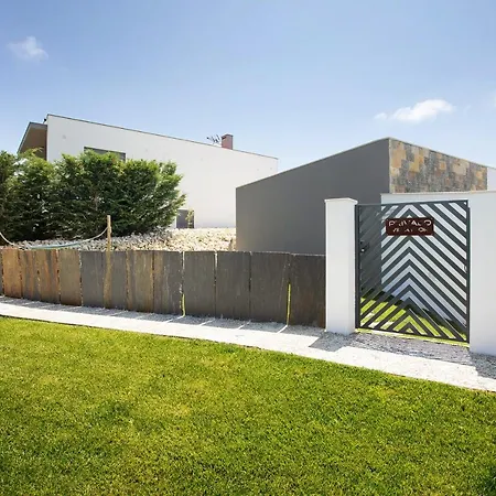 Flor Rosa Piscina E Jacuzzi
