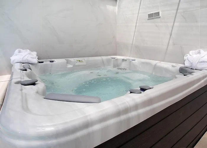 Flor Rosa Piscina E Jacuzzi