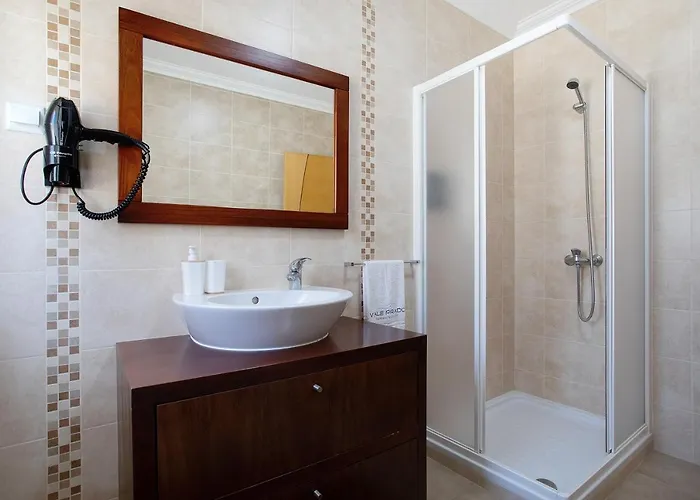 Flor Rosa Piscina E Jacuzzi Villa *